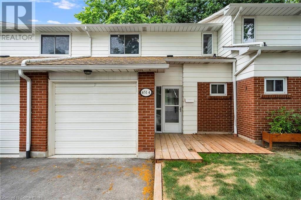 Burlington, ON L7N2Z9,451 WOODVIEW RD #4