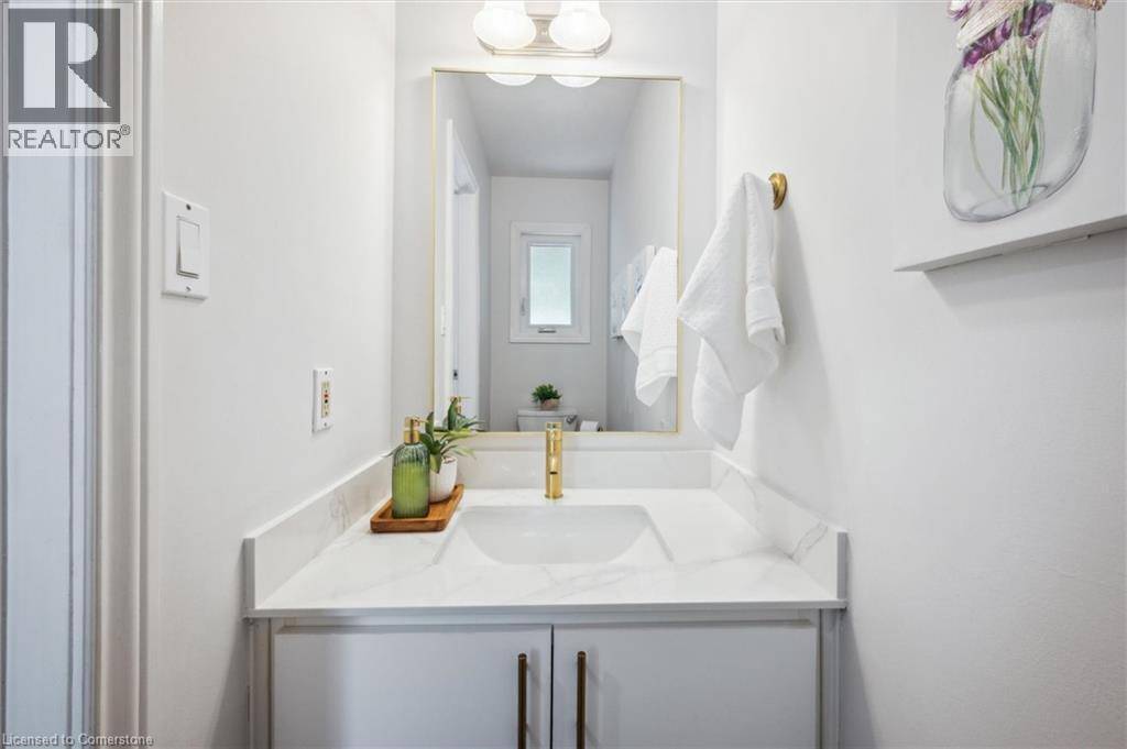 Kitchener, ON N2M5L2,29 PAULANDER DR #17