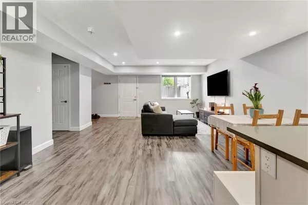 Cambridge, ON N3C0G8,350 FISHER MILLS RD #38