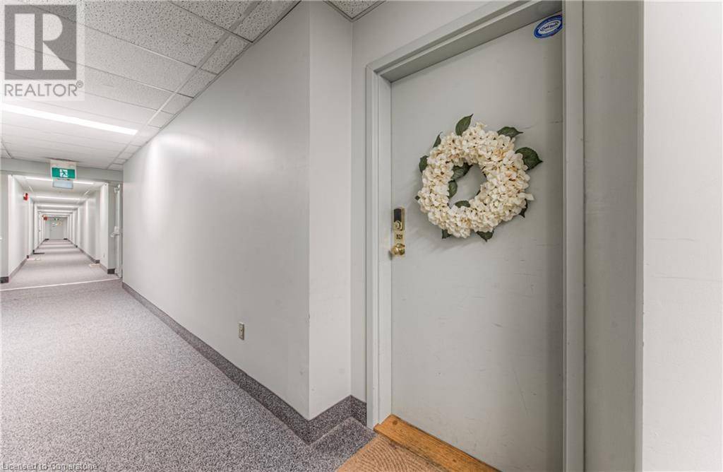 Kitchener, ON N2A3Z7,15 HOFSTETTER AVE #321