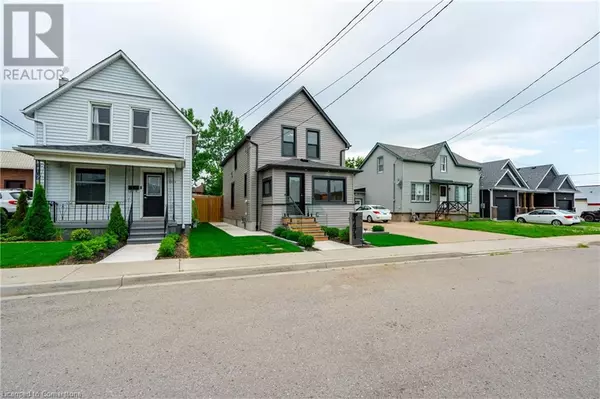 Niagara Falls, ON L2E4G1,4471 FIRST Avenue