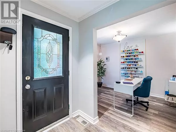 Burlington, ON L7L2B8,637 ARTREVA Crescent