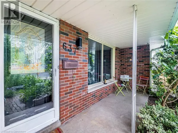 Burlington, ON L7L2B8,637 ARTREVA Crescent