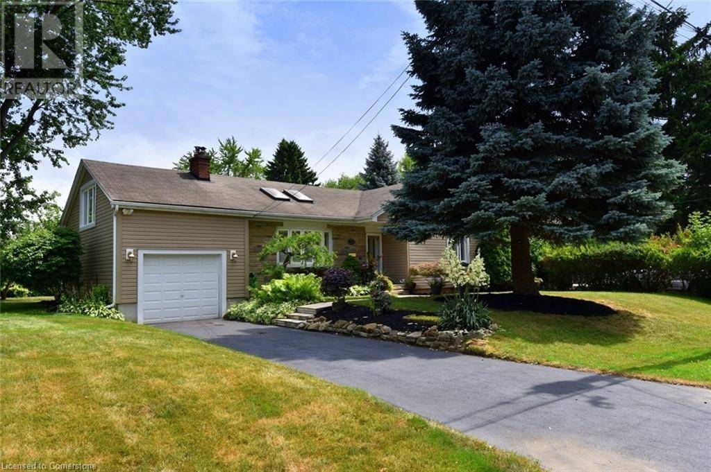 Burlington, ON L7T2S1,1034 CEDAR Avenue