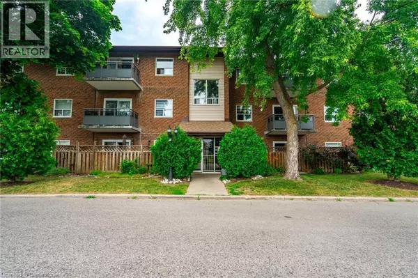 608 GREY ST #11, Brantford, ON N3S4Y1