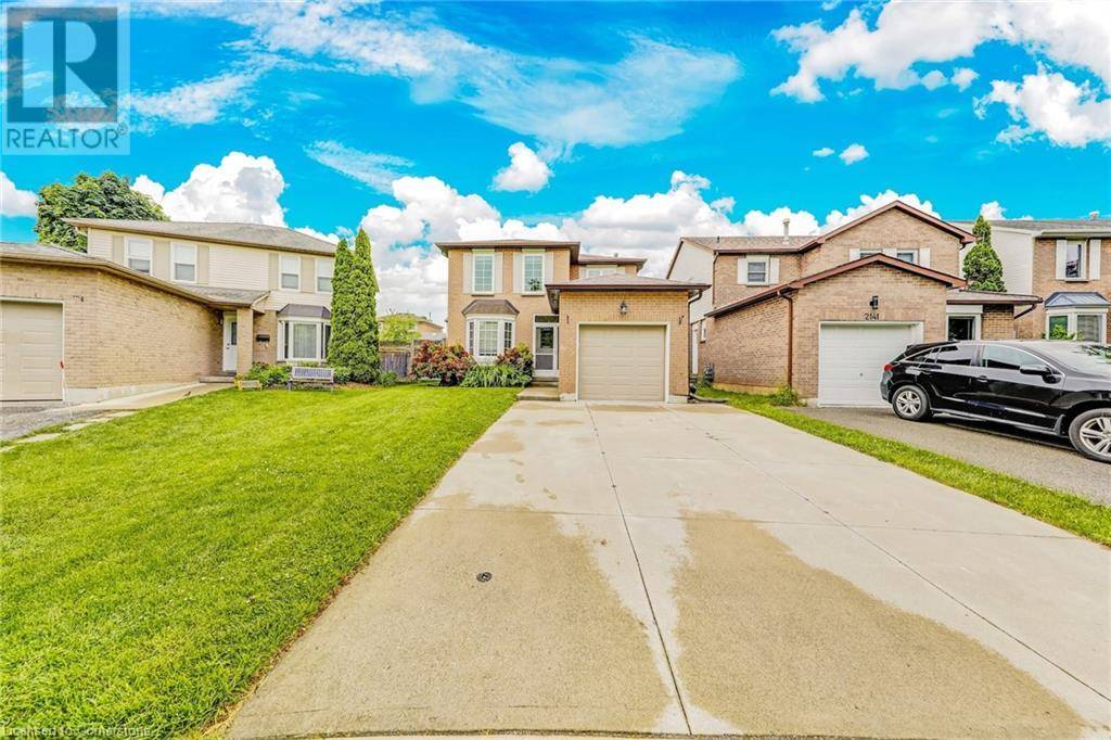 Burlington, ON L7M2P2,2139 HUNT Crescent