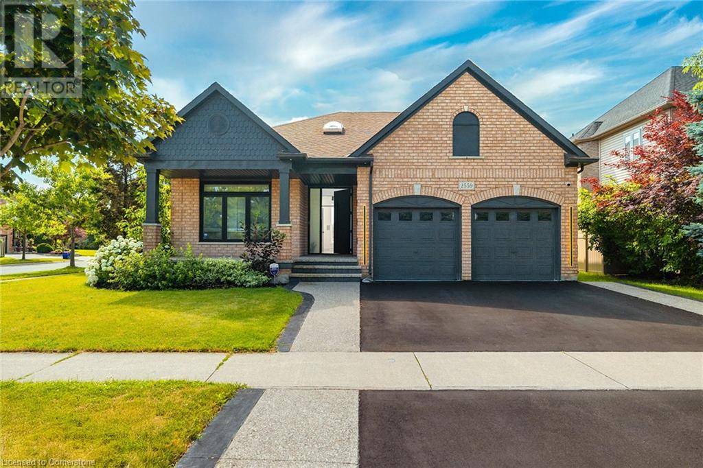 Burlington, ON L7M4T4,2559 ARMOUR Crescent