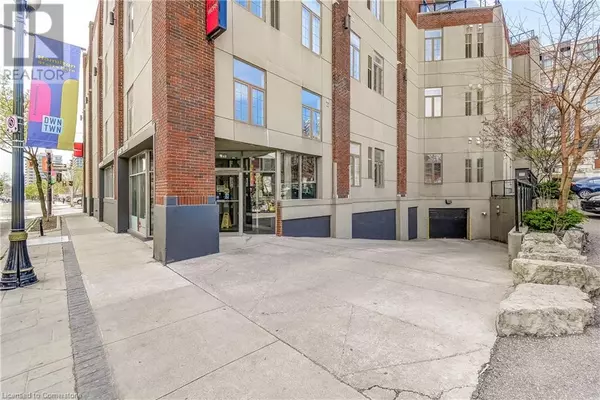Hamilton, ON L8R0A1,80 KING WILLIAM ST #110