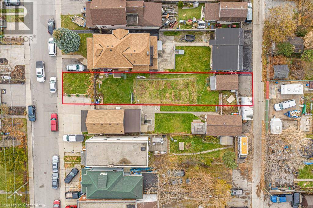 39 EARL Street, Hamilton, ON L8L6L1