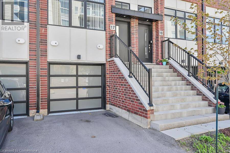 Ancaster, ON L9H0H3,17 MARKLE Crescent