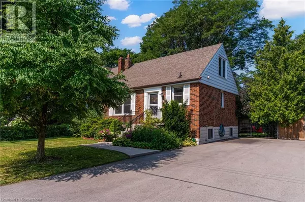 90 ARCADE Crescent, Hamilton, ON L9C3J2