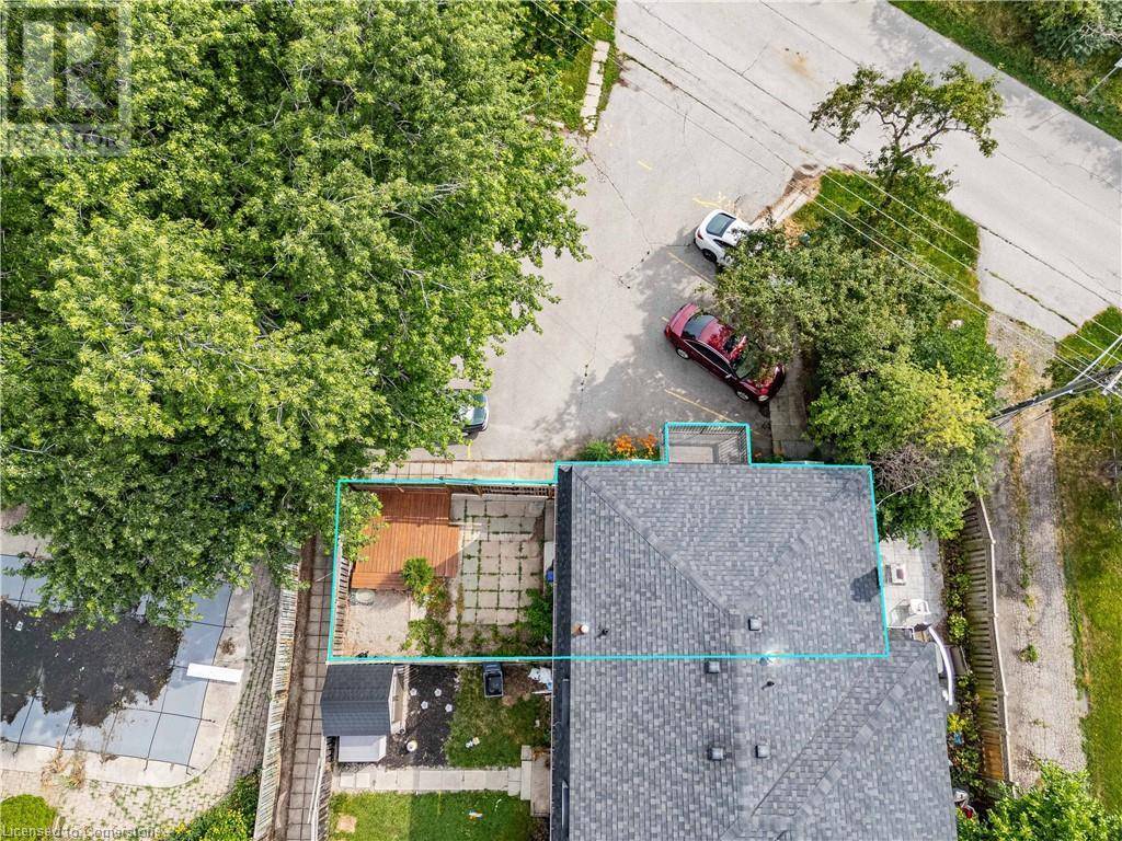 Burlington, ON L7R3V8,996 BRENDA CRES #1