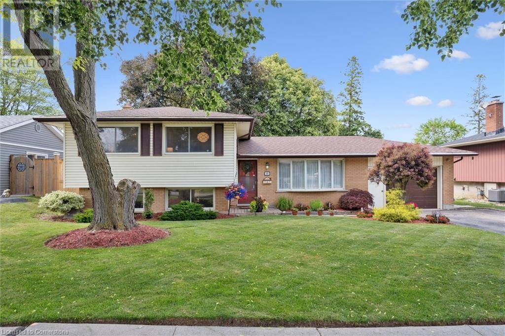 201 STONYBROOK Drive, Kitchener, ON N2M4L8