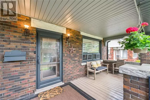 Kitchener, ON N2M1X2,37 BROCK Street