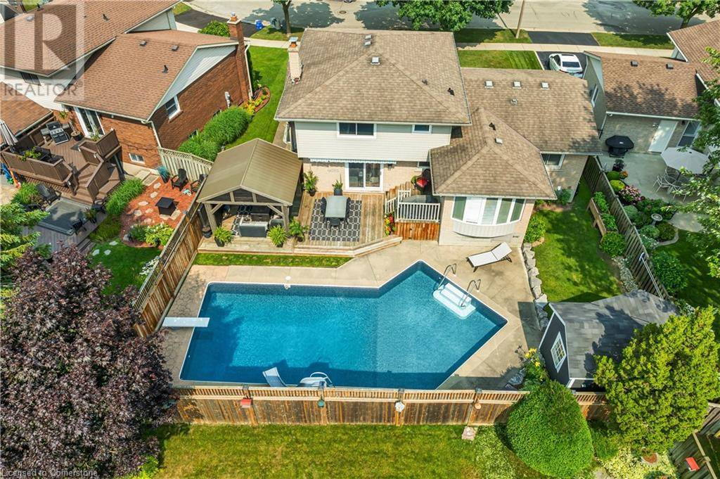 126 WINDING Way, Kitchener, ON N2N1N4