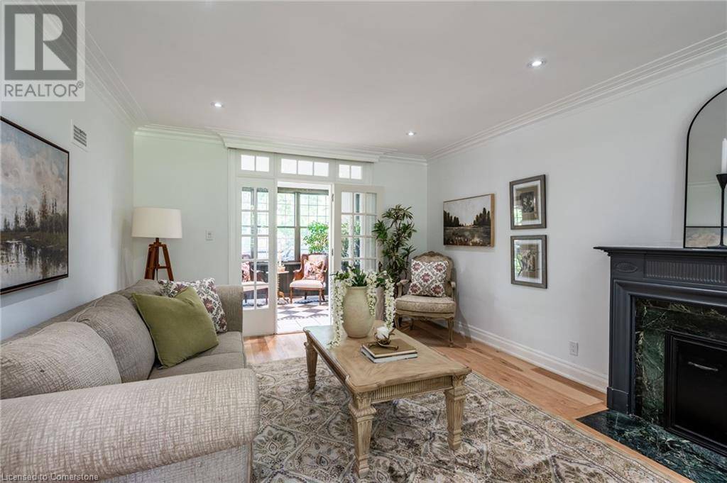 Cambridge, ON N1S2T2,9 LANSDOWNE Road S