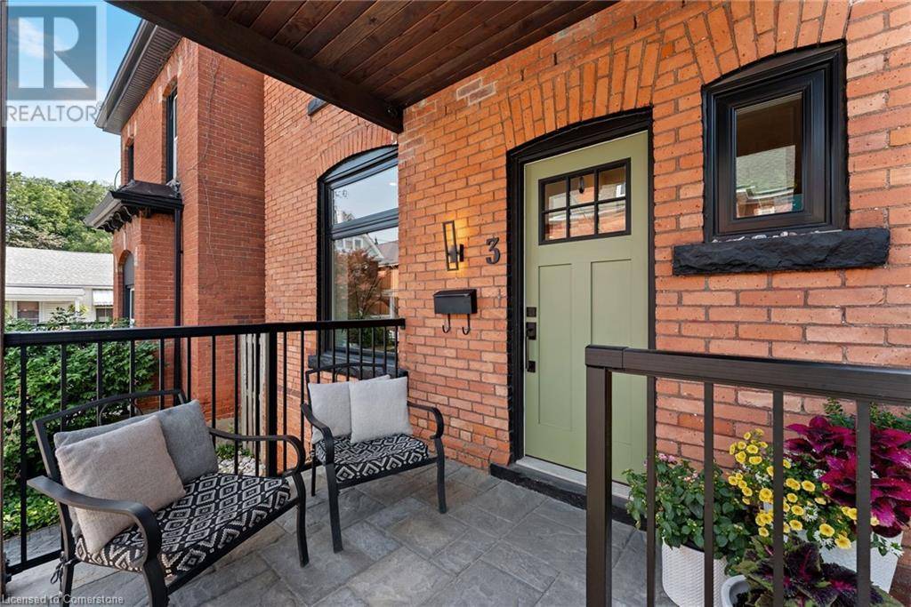 Hamilton, ON L8P3X8,3 REGINALD Street