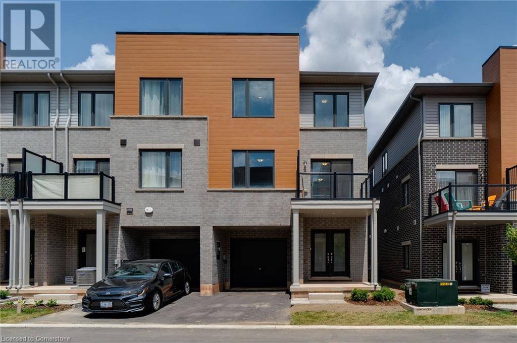 68 DRYDEN Lane, Hamilton, ON L8H0B6