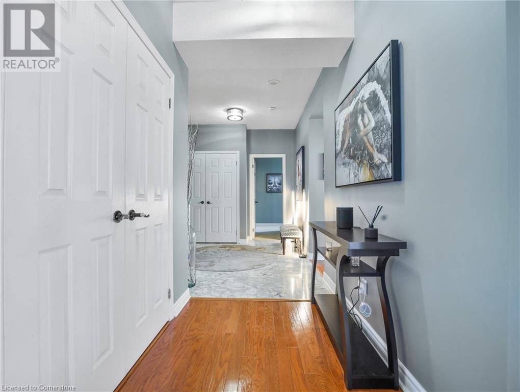Hamilton, ON L8P3K6,67 CAROLINE ST South #17D