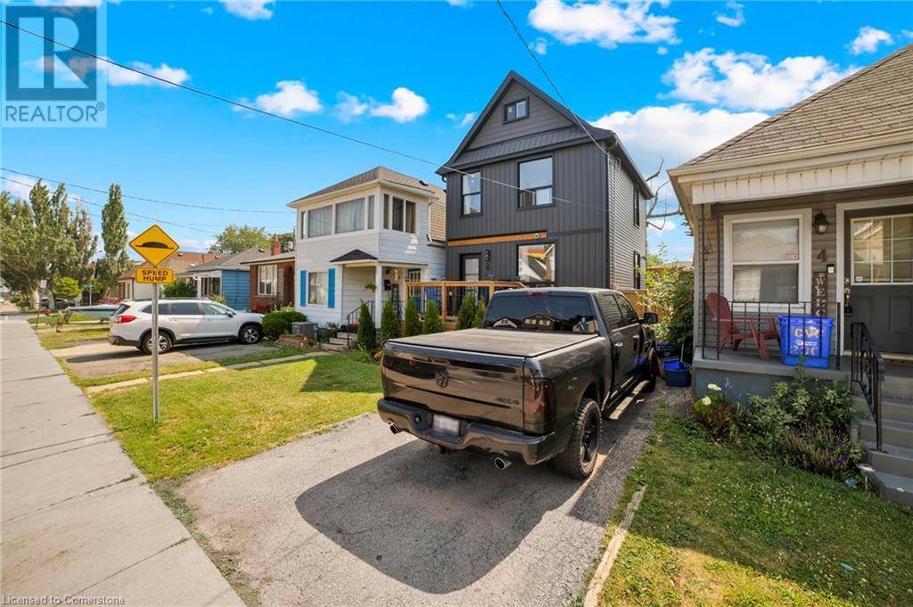 Hamilton, ON L8H4K2,6 FREDERICK Avenue