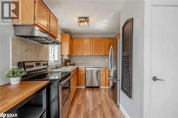 Barrie, ON L4N6Z6,40 GRASETT Crescent