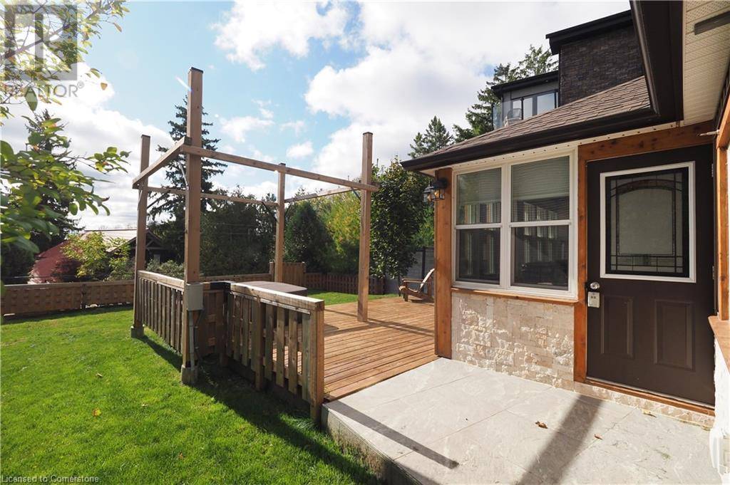 Puslinch, ON N3C2V4,50 HOLLY Trail