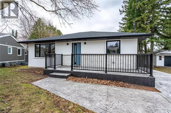 Waterdown, ON L0R2H0,11 JAMES Street