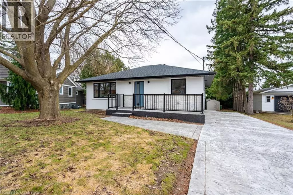 Waterdown, ON L0R2H0,11 JAMES Street