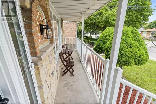 Hamilton, ON L9C2G4,29 JUANITA Drive