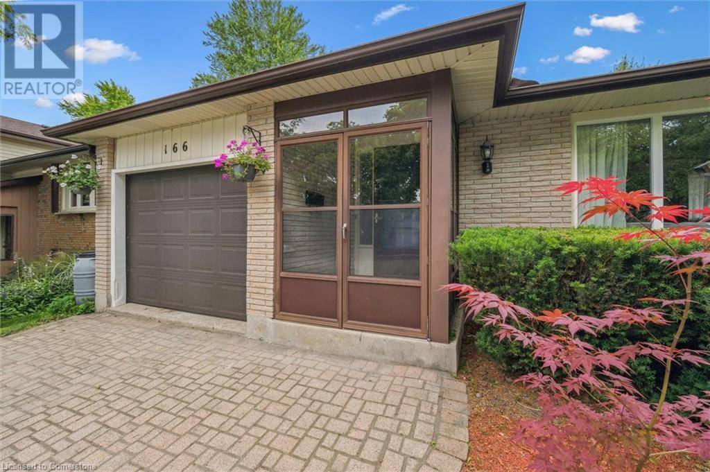 Kitchener, ON N2N1N5,166 WINDING Way