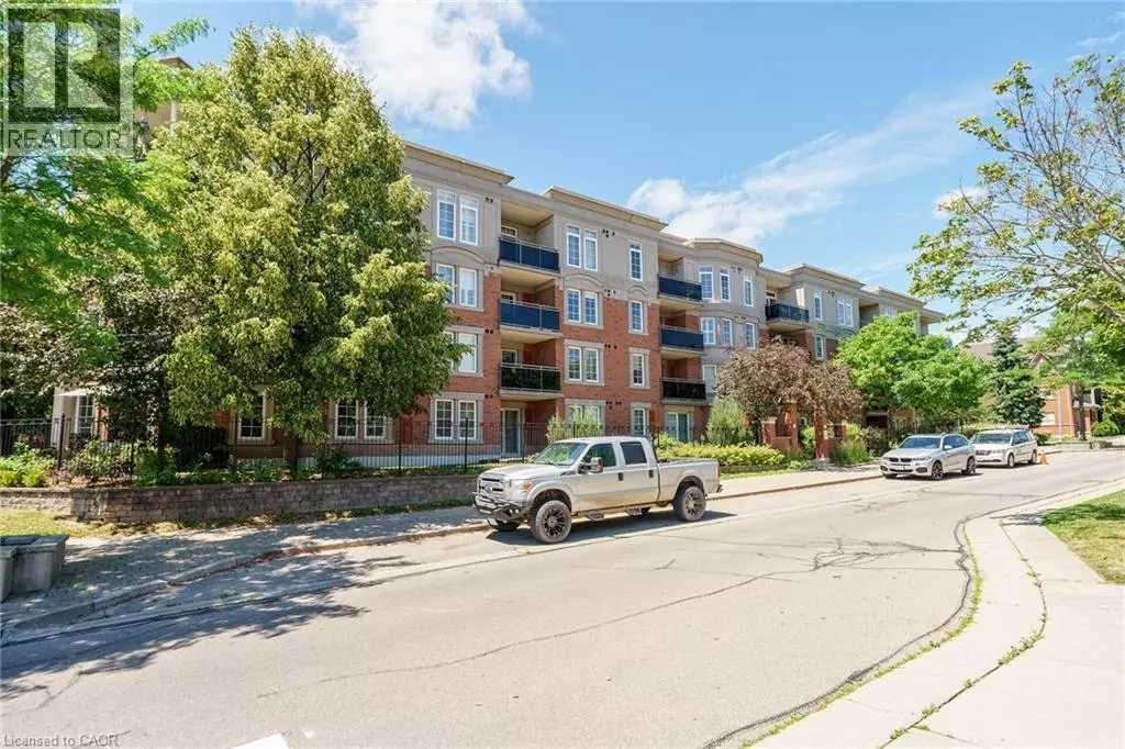 Oakville, ON L6H6V9,2300 PARKHAVEN BLVD East #407