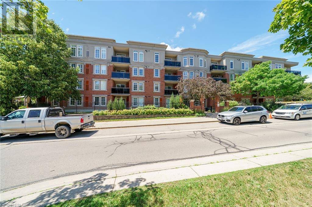 Oakville, ON L6H6V9,2300 PARKHAVEN BLVD East #407