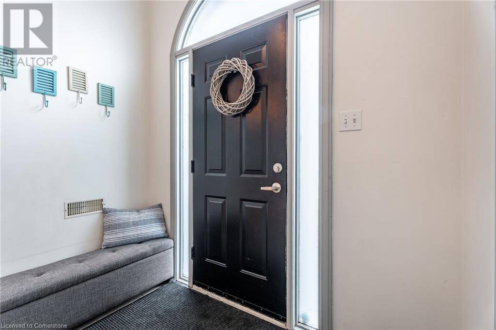 Brantford, ON N3P2A6,8 DIGBY Court