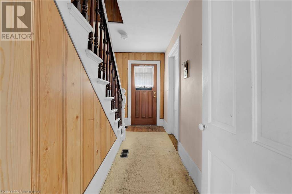 Grimsby, ON L3M3H2,37 ONTARIO Street