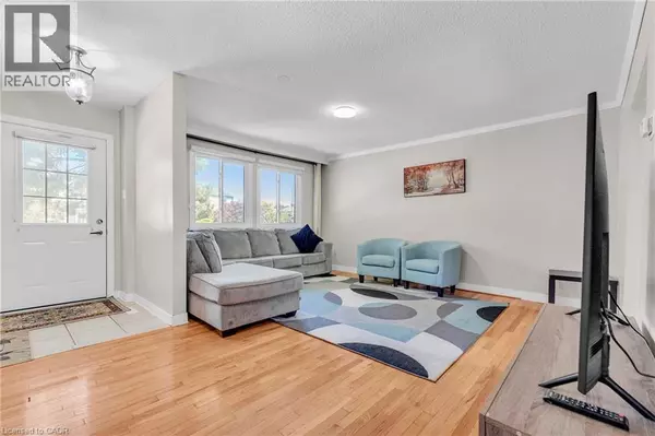 Brampton, ON L6V3C9,105 HANSEN RD North #102