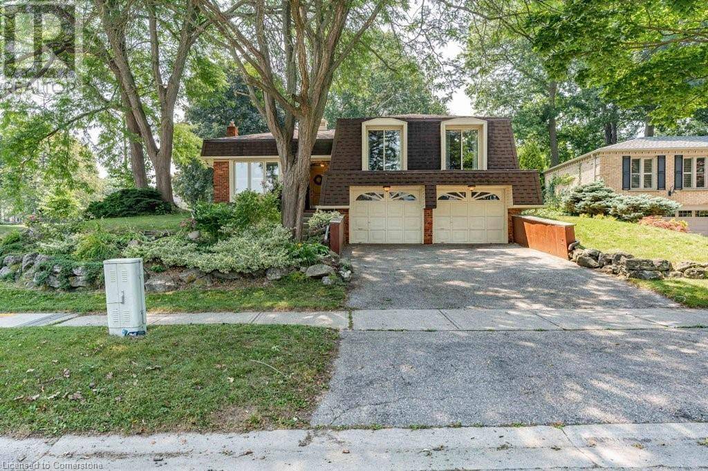 44 CEDARLAND Drive, Brantford, ON N3R6N7