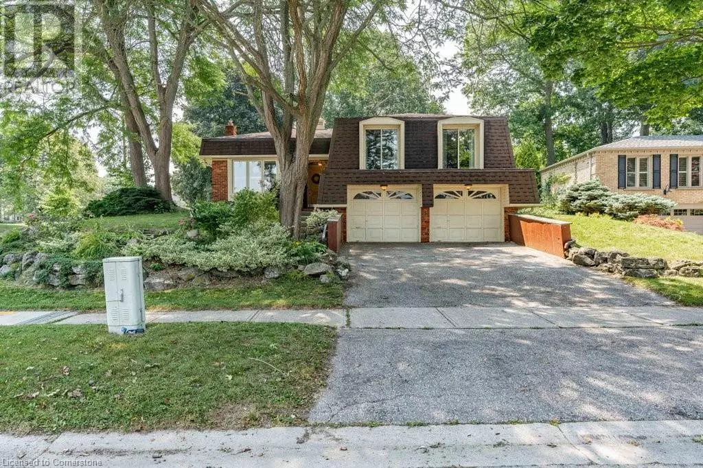 Brantford, ON N3R6N7,44 CEDARLAND Drive