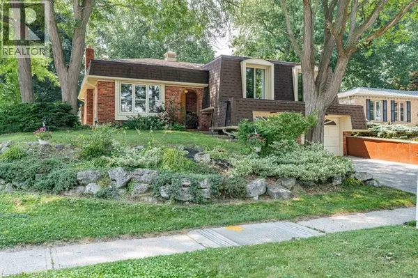 Brantford, ON N3R6N7,44 CEDARLAND Drive