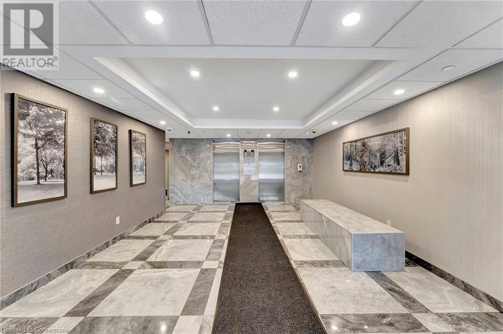 Hamilton, ON L8P4T1,120 DUKE ST #1401