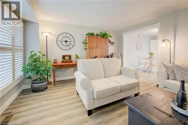 Kitchener, ON N2A2V1,96 MANOR Drive