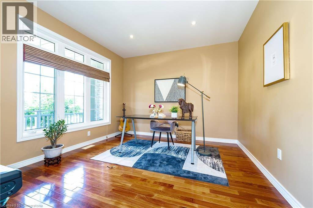 Burlington, ON L7M4X1,4286 CLUBVIEW Drive