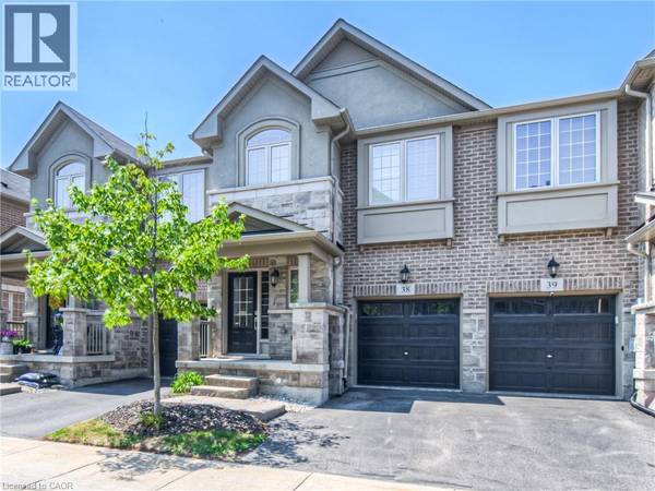 Waterdown, ON L8B0X1,215 DUNDAS ST East #38