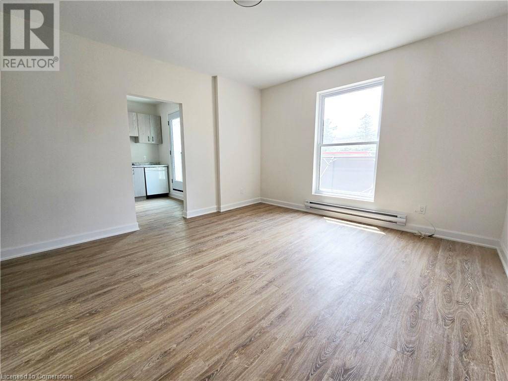 Grimsby, ON L3M1M7,63 MAIN ST East #2