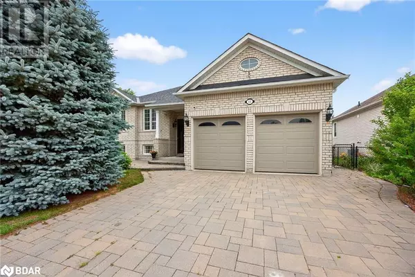 11 NORTHWOOD Drive, Wasaga Beach, ON L9Z3B5