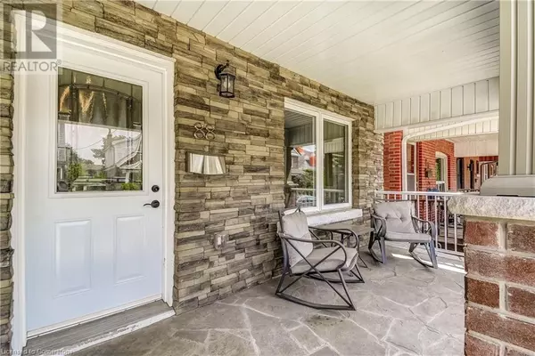 Hamilton, ON L8L7P4,88 ROSSLYN Avenue N