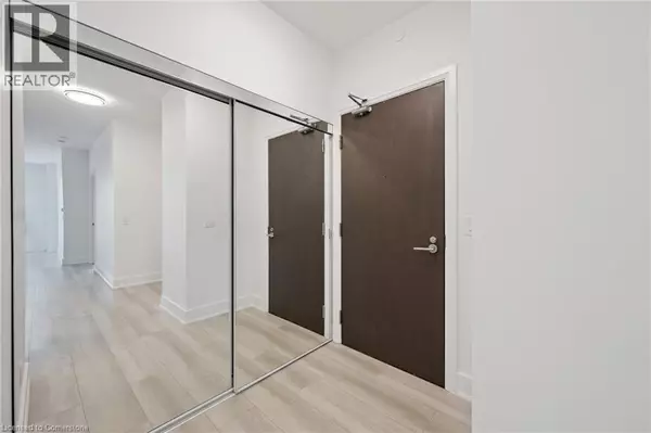 Thornhill, ON L4J0J9,7900 BATHURST ST #229