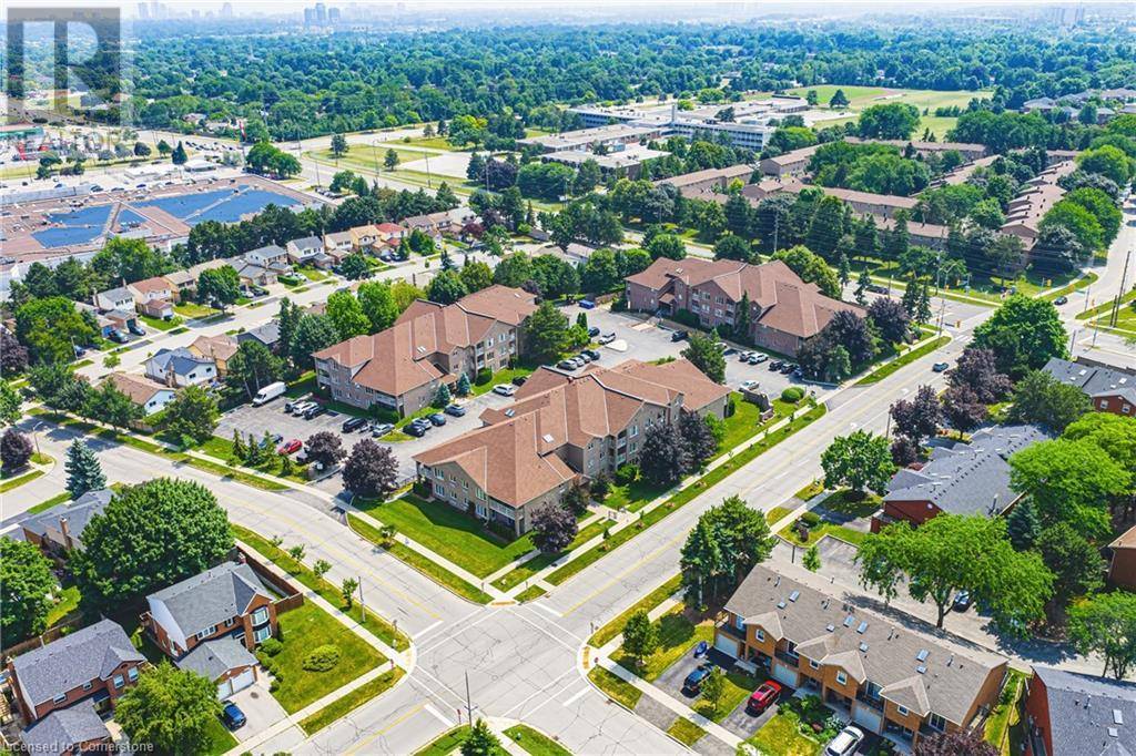 3050 PINEMEADOW DR #6, Burlington, ON L7M3X5