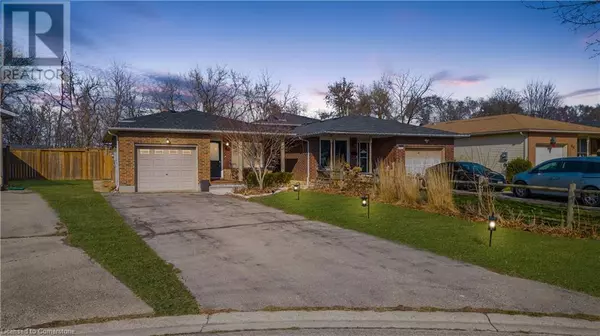 84 SANDRA Crescent, Grimsby, ON L3M4Y7
