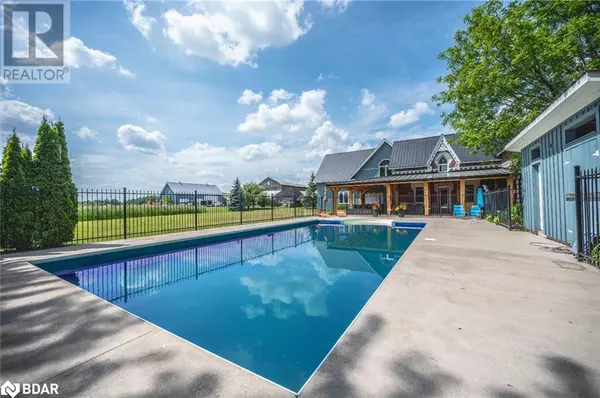 Essa, ON L0M1T0,8464 6TH Line