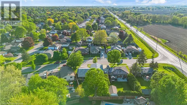Brantford, ON N3R6P5,18 OLD FARM Road